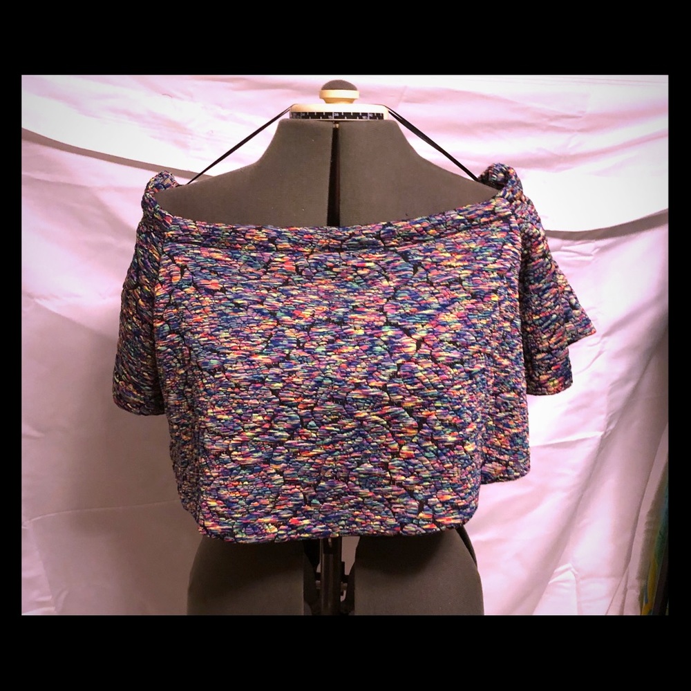 NEW GUESS Size XL crop top